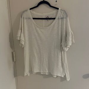 PILCRO Anthropology Women's White Ruffle Sleeve Top. Resort, Boho, Minimalist